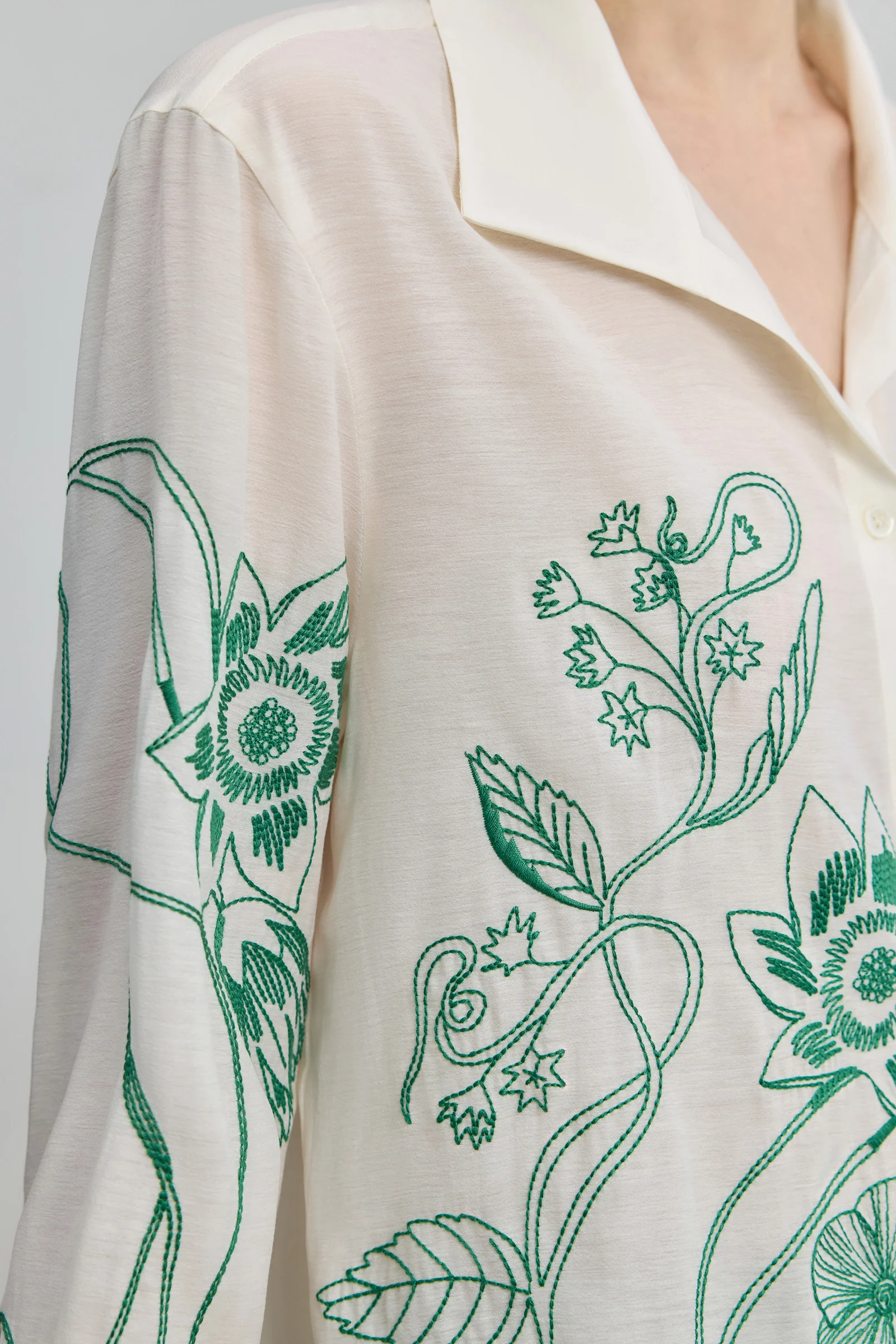 [ART] LILY Colorblock Embroidered Shirt Jacket - Image 7