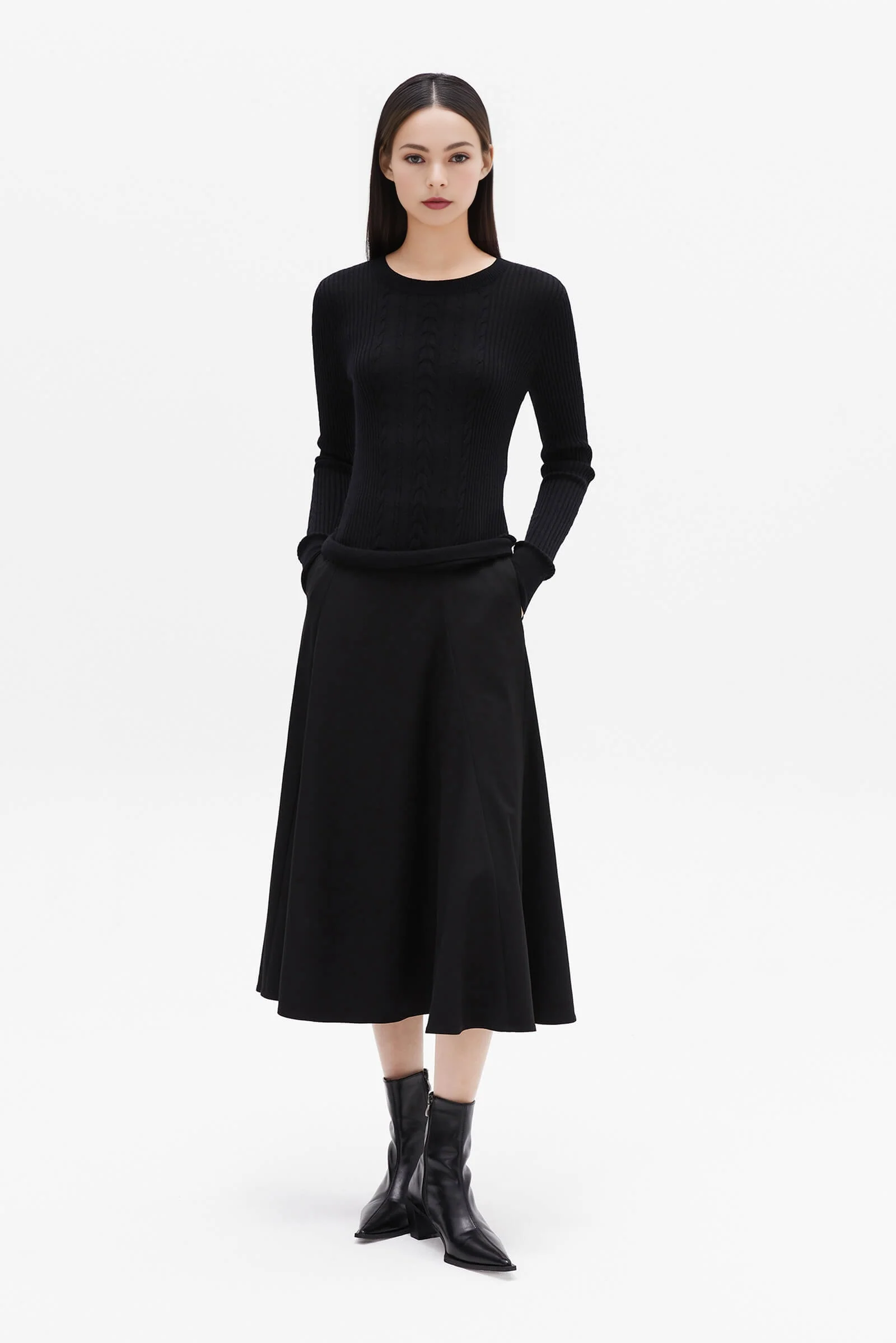 Biodegradable Wool Round-Neck Sweater - Image 12