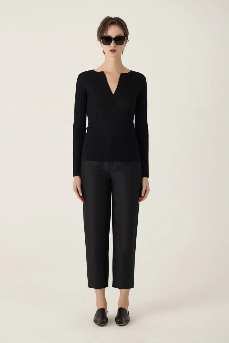 Elsy V-neck Knit - Image 9