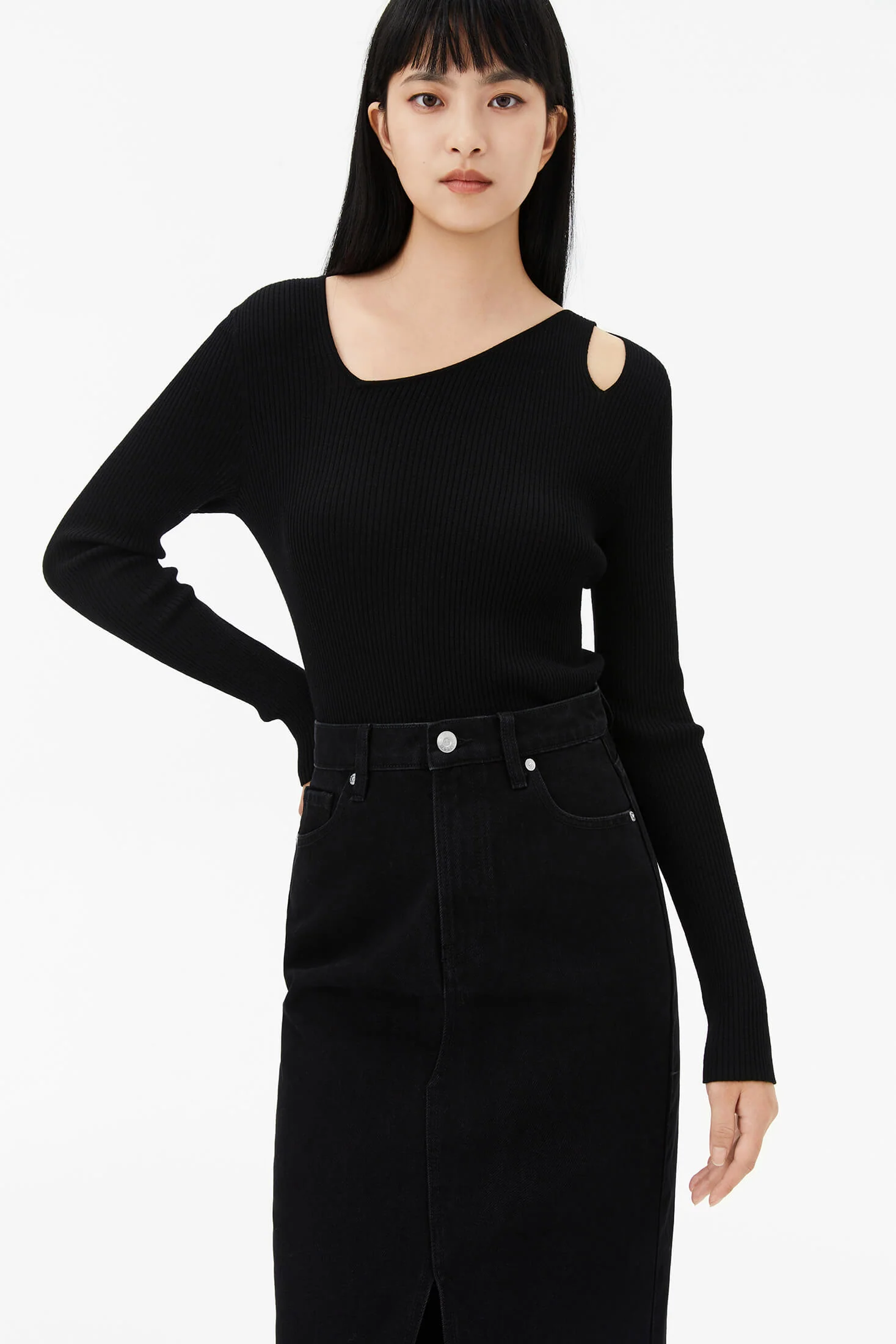 Full Wool Base Layer Sweater With Hollow Design - Image 4