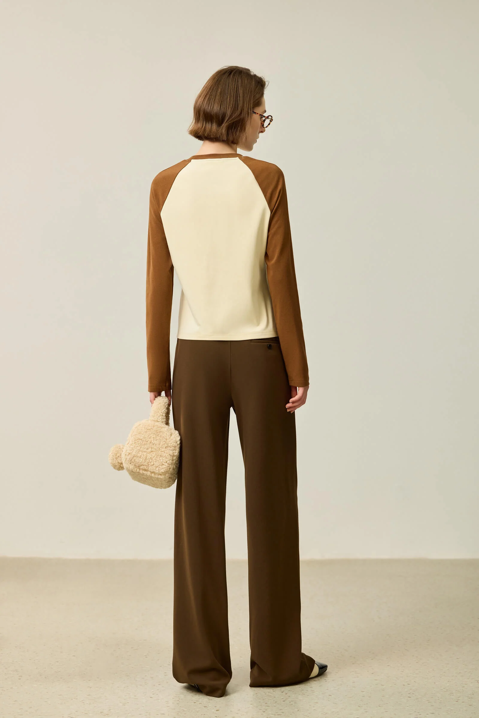 LILY Capybara Raglan Sleeve Sweater - Image 4