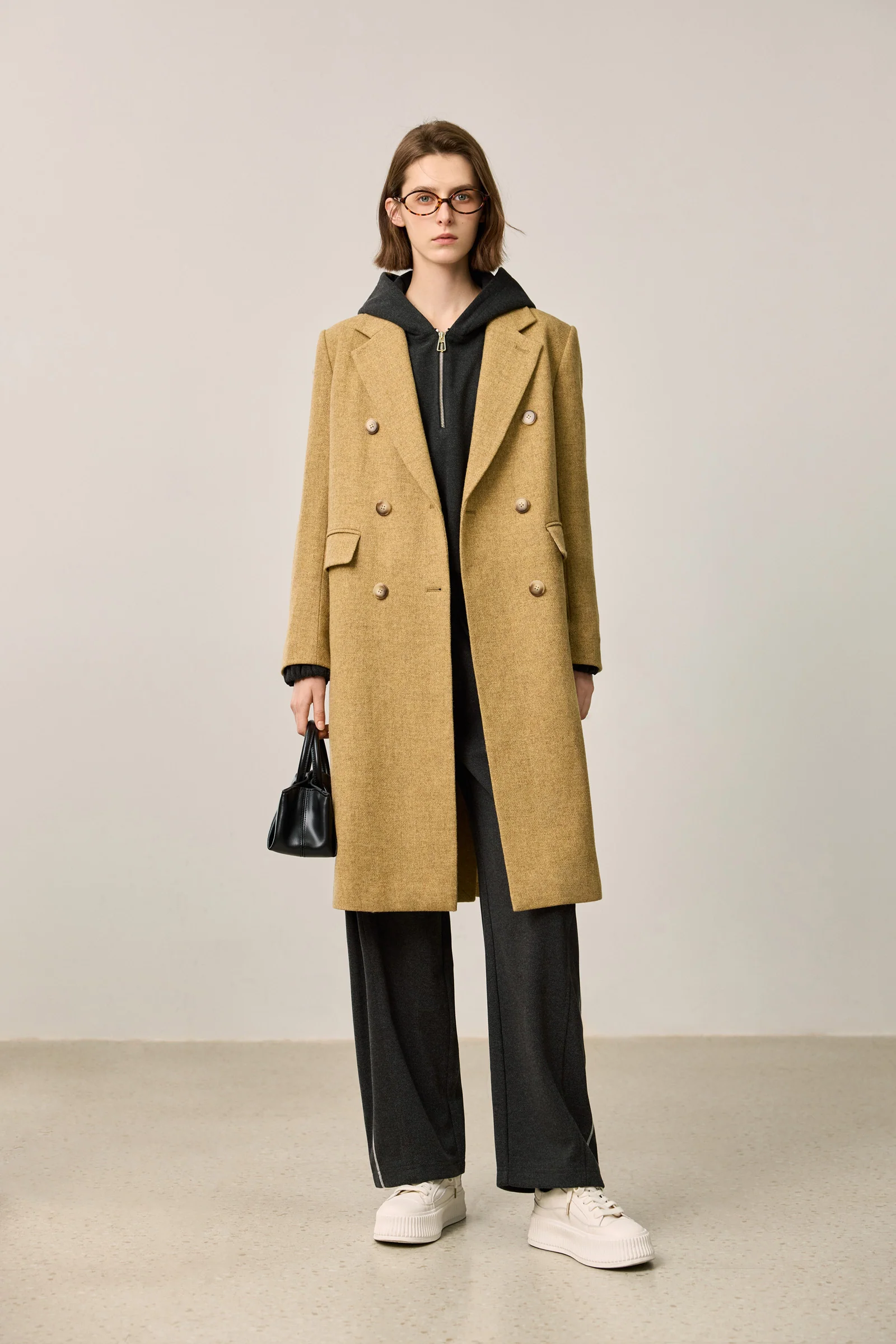 LILY Classic Wide-Shoulder Versatile Wool Coat - Image 2