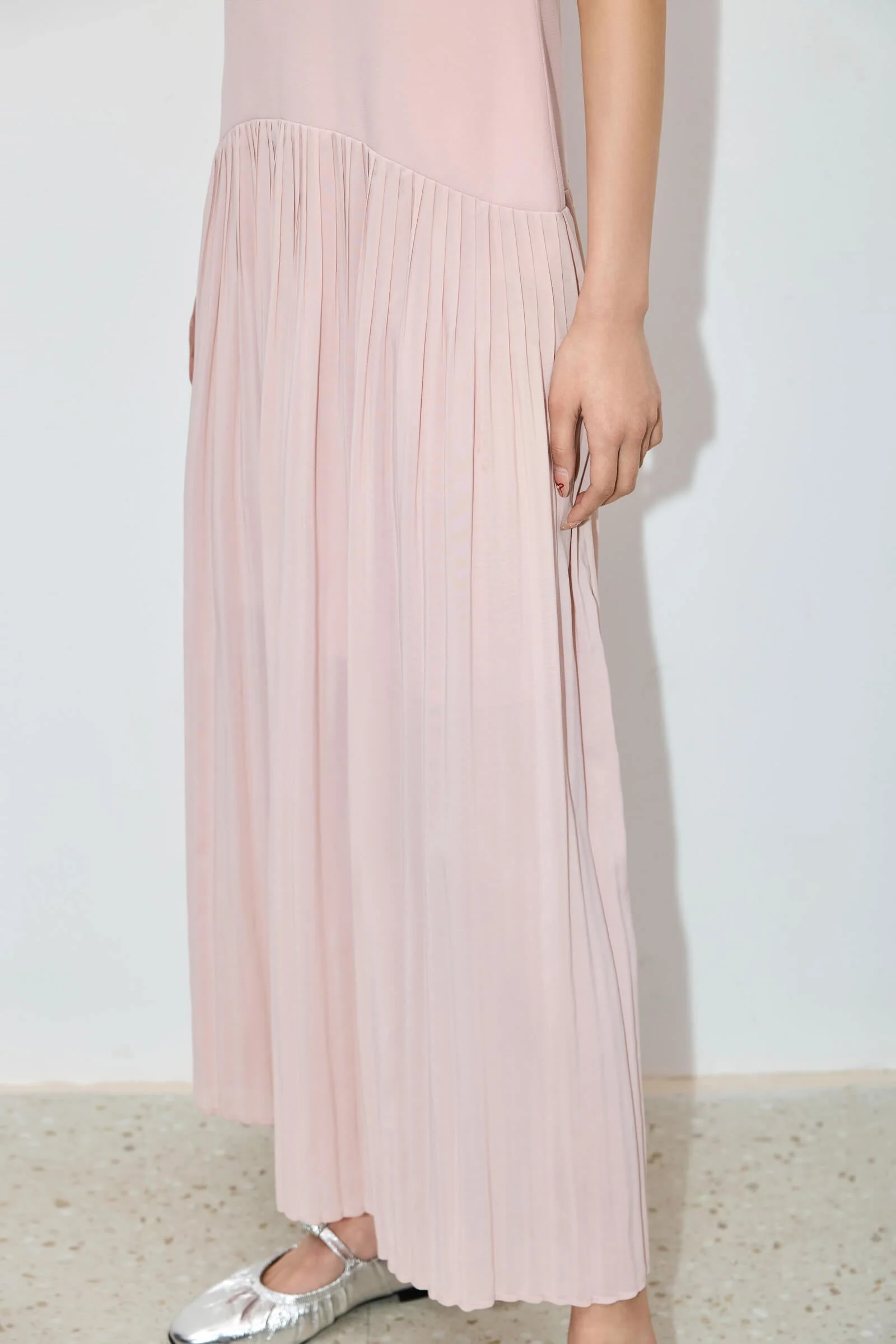 LILY College Style Pleated Dress - Image 5