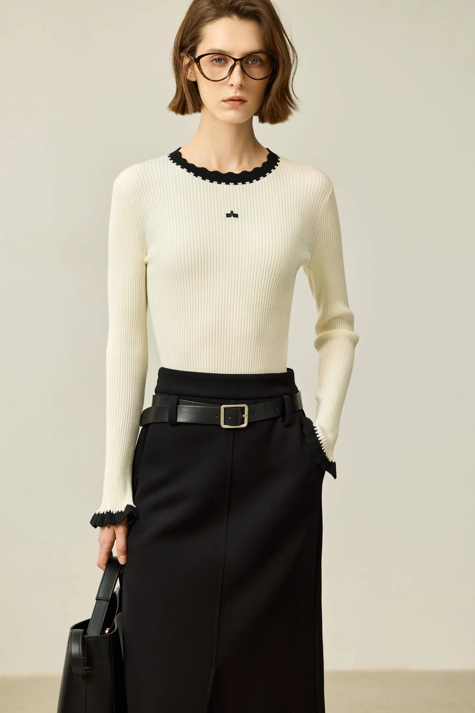 LILY Color-Block Ruffle Collar Fitted Sweater - Image 12