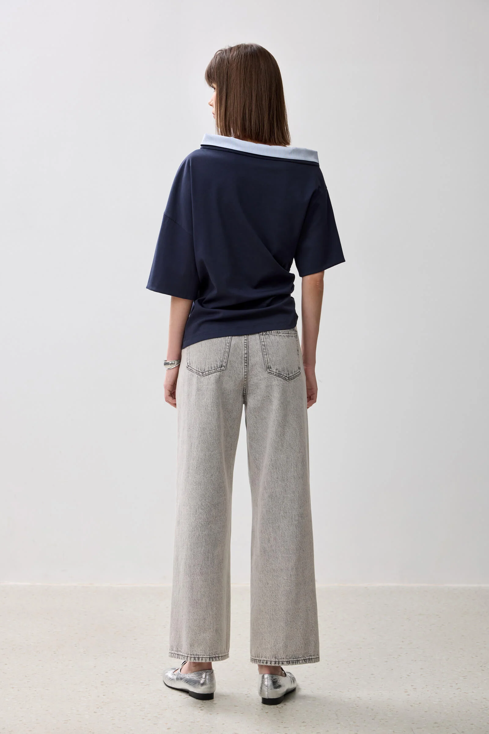 LILY Contrast T-Shirt - Image 5
