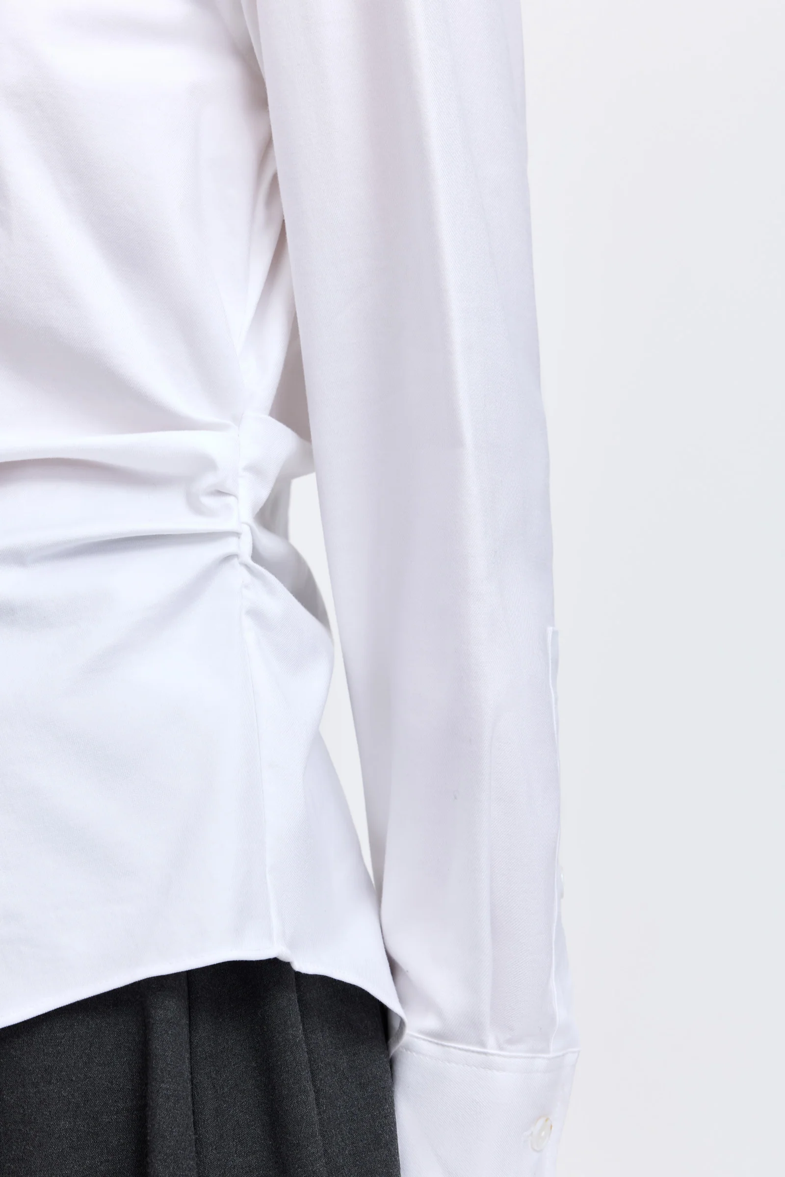 LILY Cropped Waist-Defined Shirt - Image 12