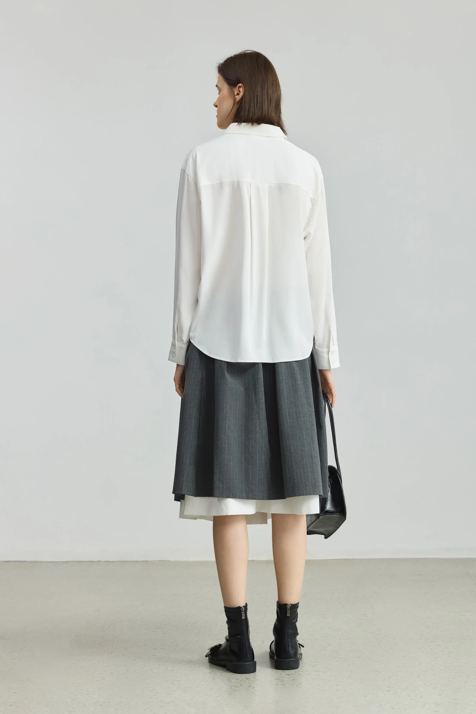 LILY Pleated White Shirt Jacket - Image 4