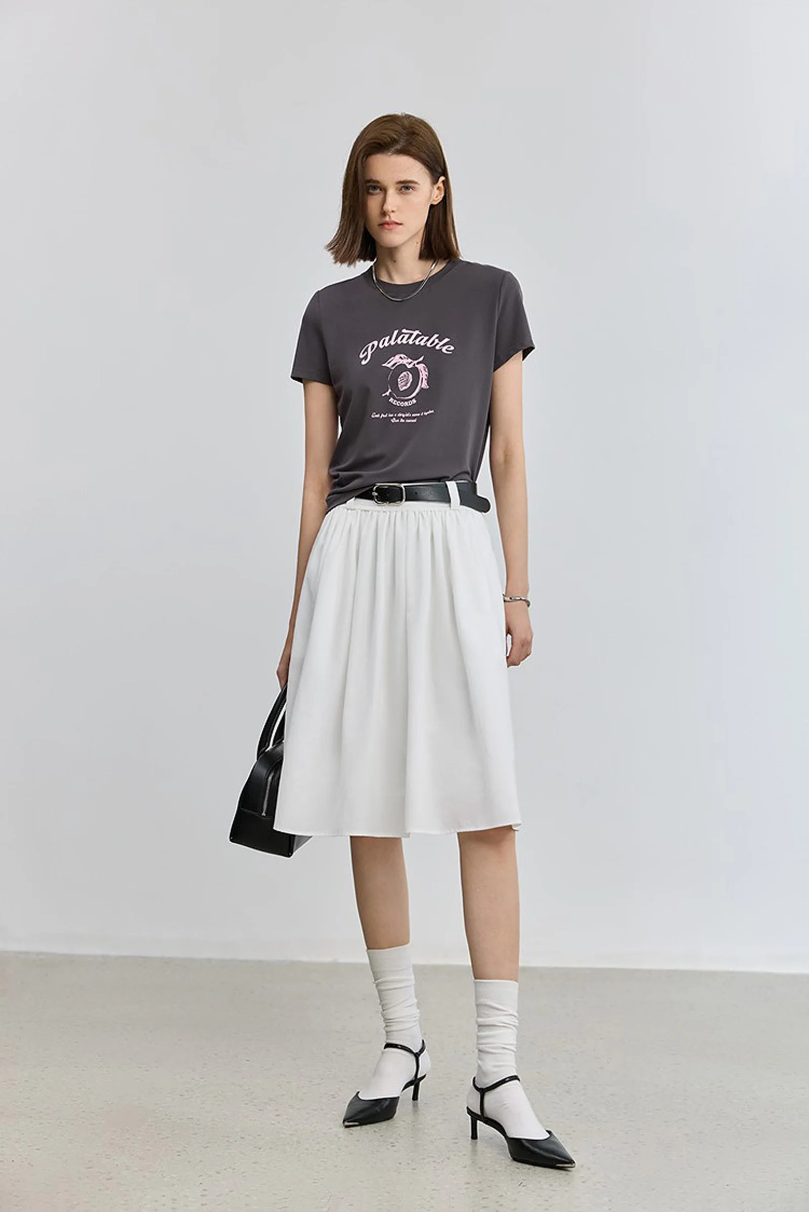 LILY Graphic Print Crewneck Tee - Image 2
