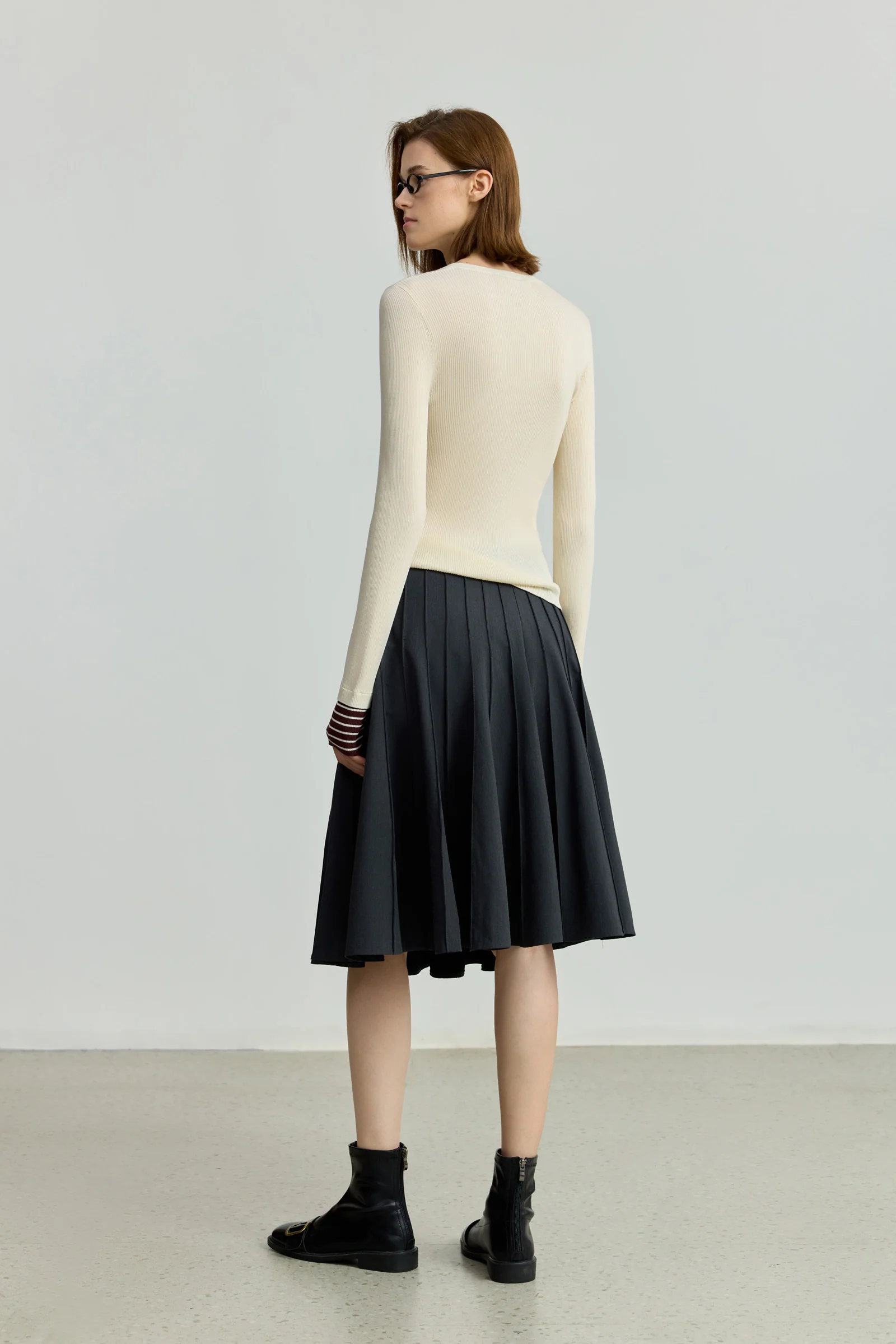 LILY Grey-Toned Preppy High-Waisted Pleated Mini Skirt - Image 4