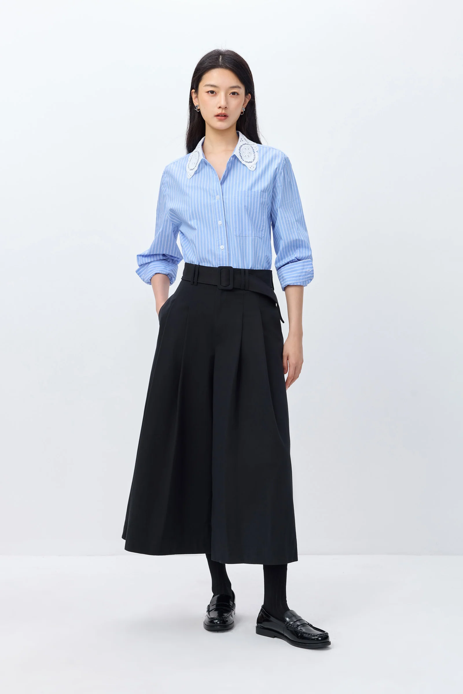 LILY Lace-Collar Striped Cotton Shirt - Image 2