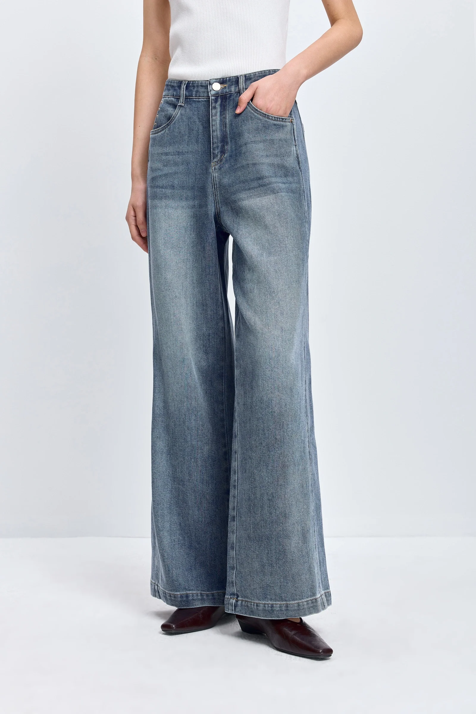 LILY Lyocell-Linen Washed Wide-Leg Pants - Image 4