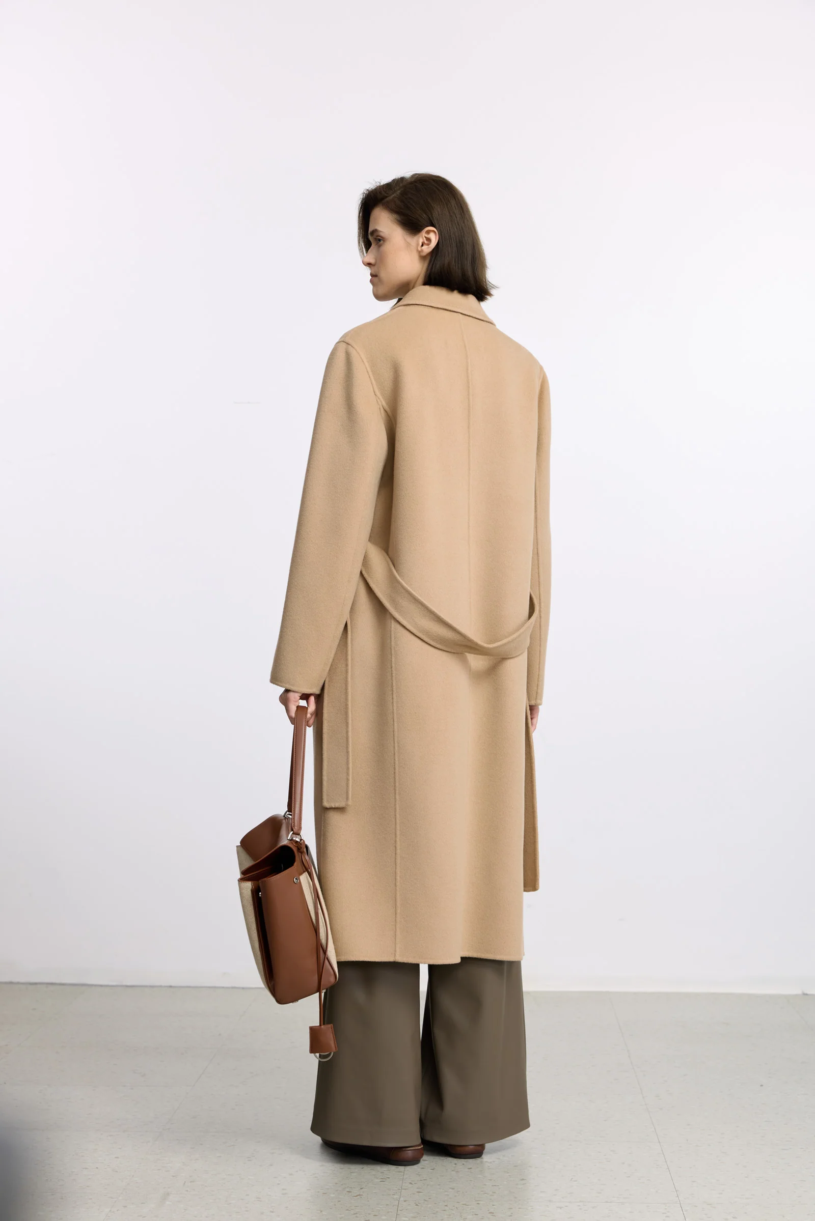 LILY Platinum 100% Wool Structured Coat - Image 4