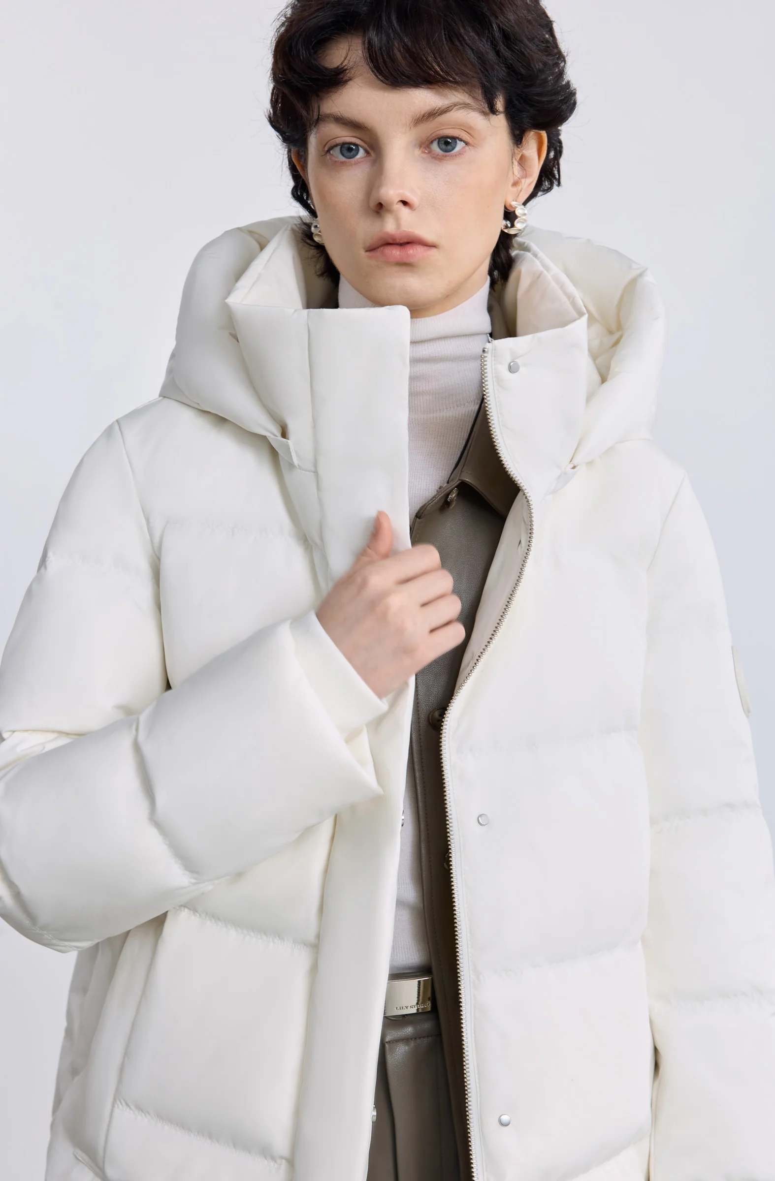 LILY Platinum Hooded Goose Down Jacket - Image 9