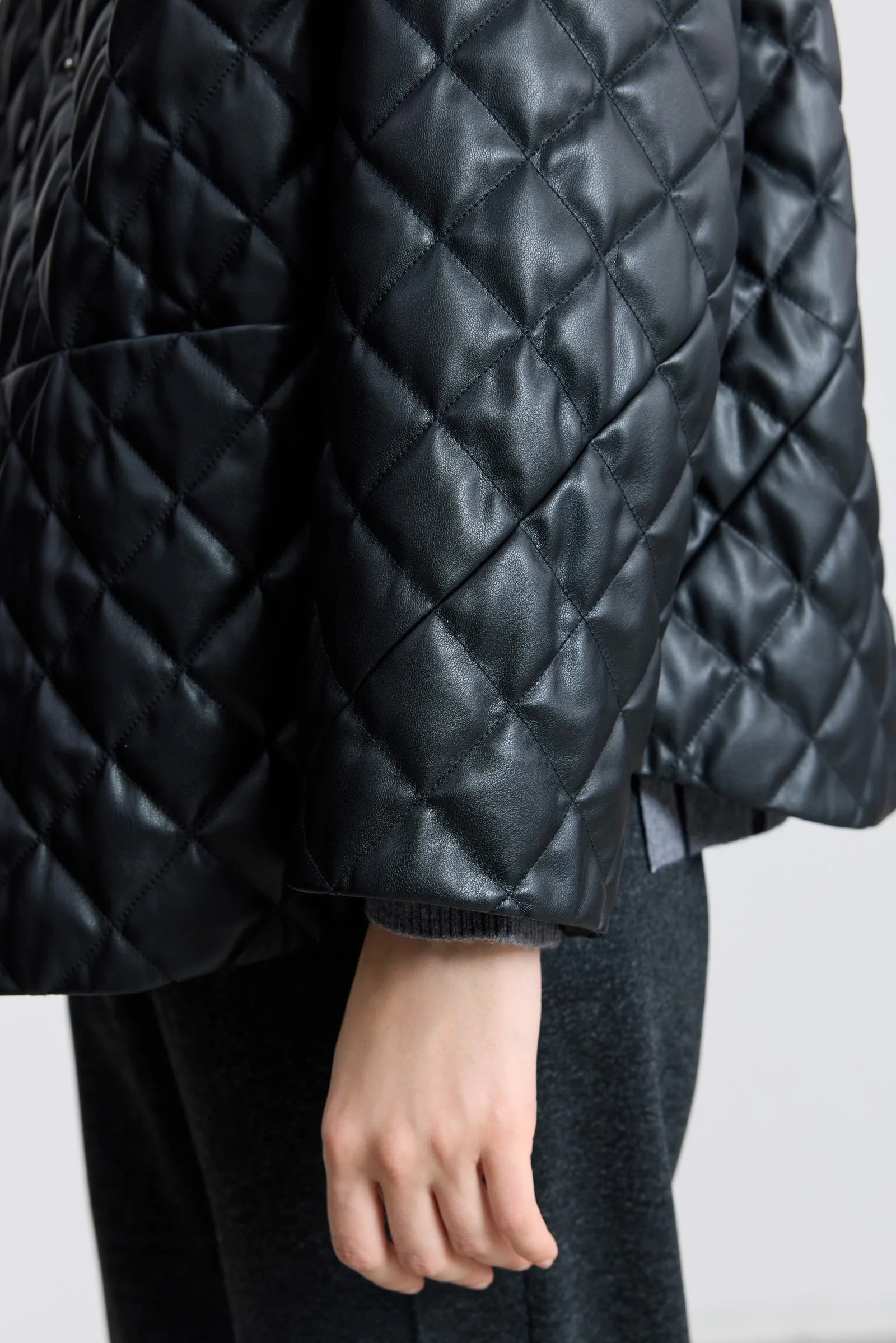 LILY Quilted Down Jacket with Scarf - Image 8