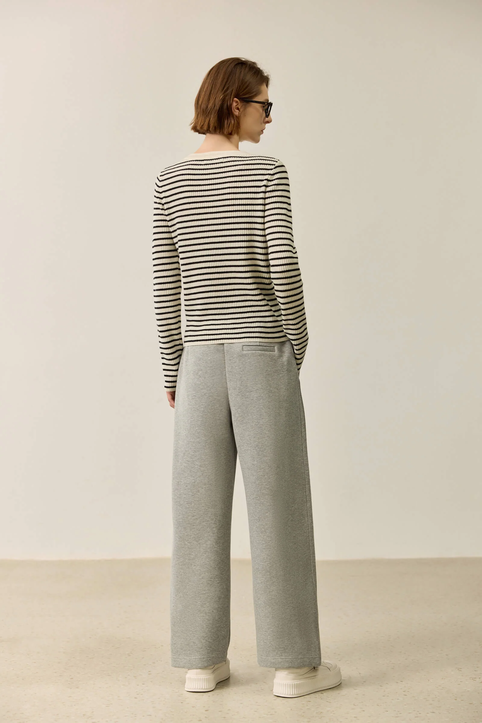 LILY Relaxed Athletic Banana Pants - Image 3