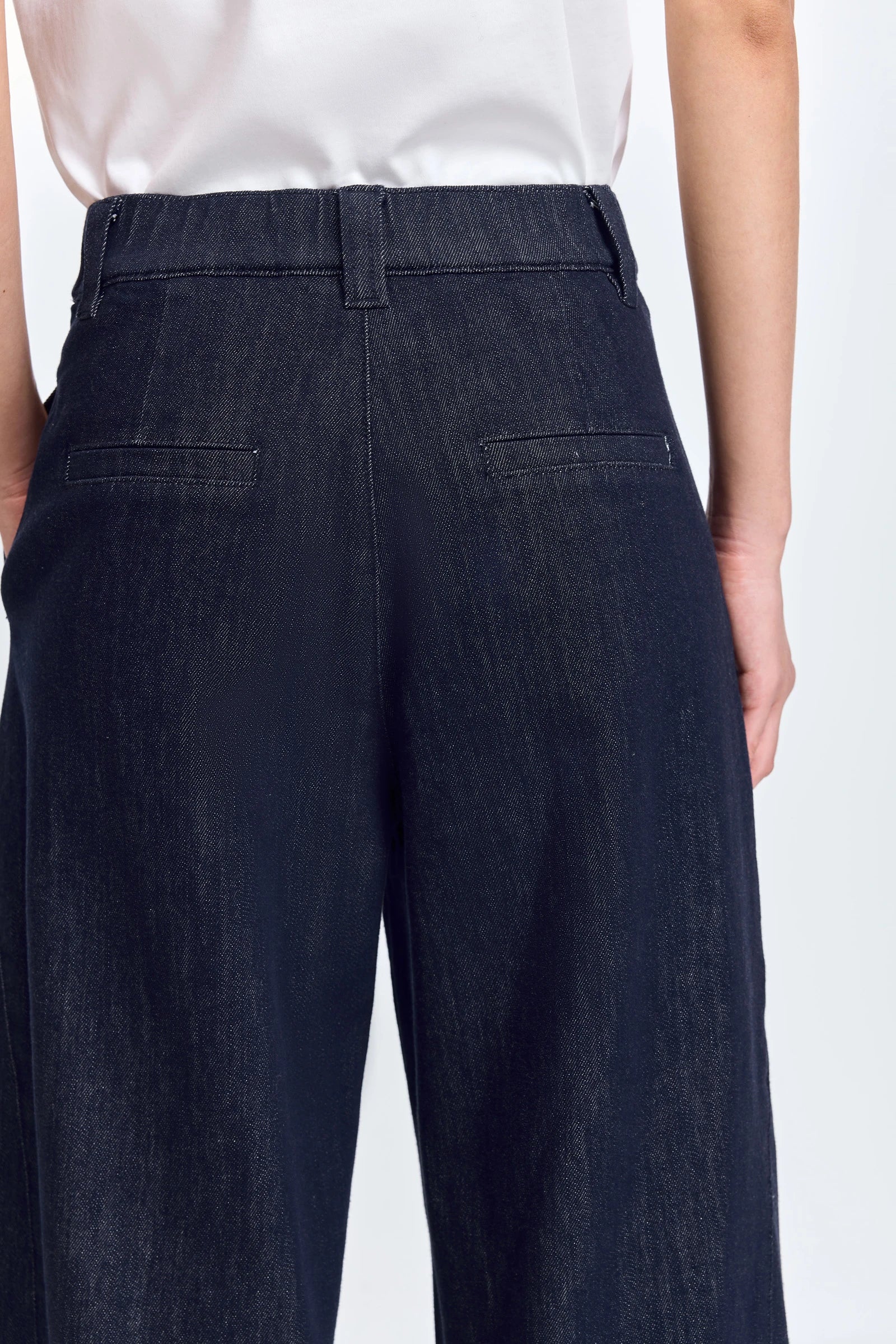 LILY Relaxed Straight-Leg Denim Jeans - Image 7