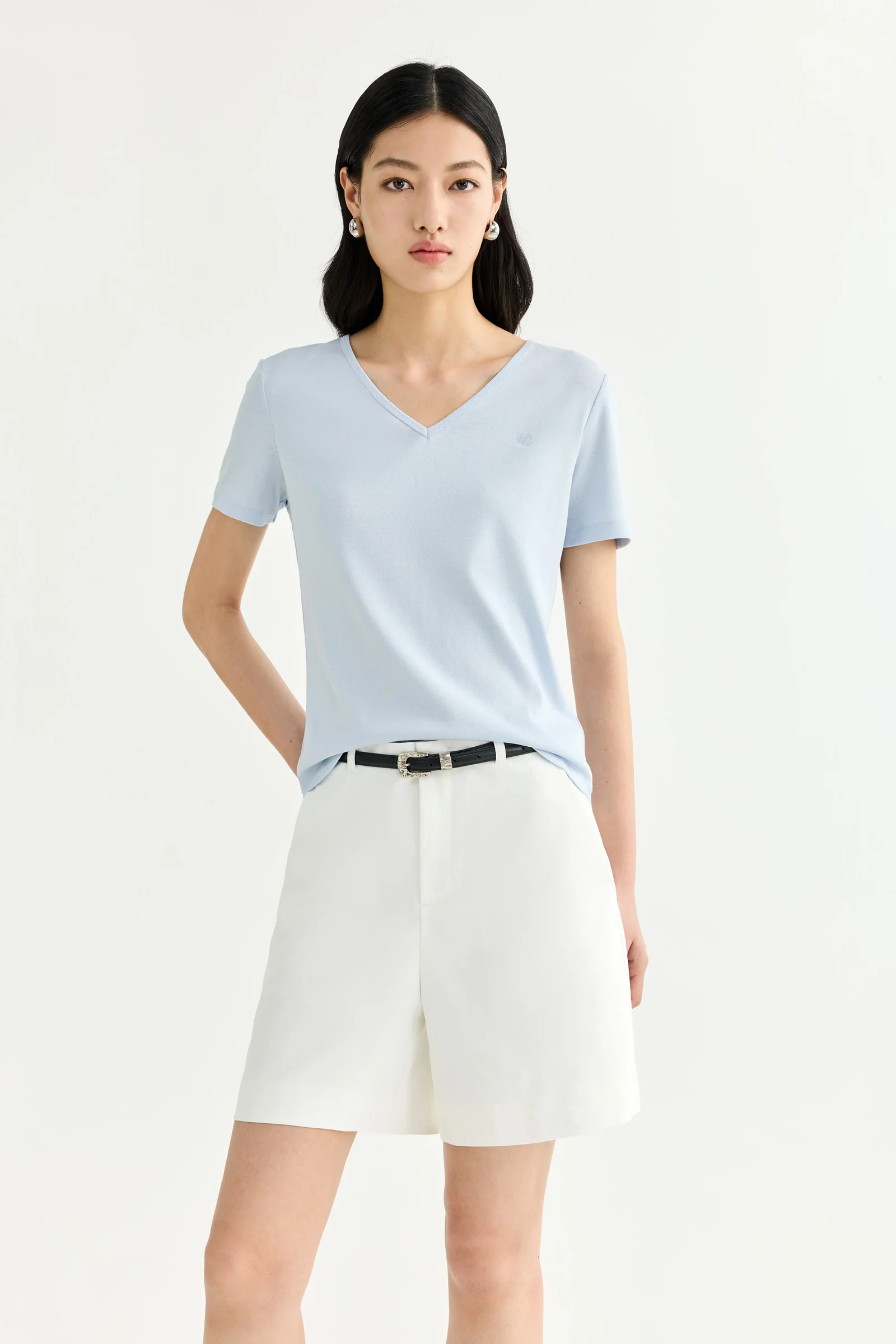 LILY Relaxed V-Neck Tee - Image 7