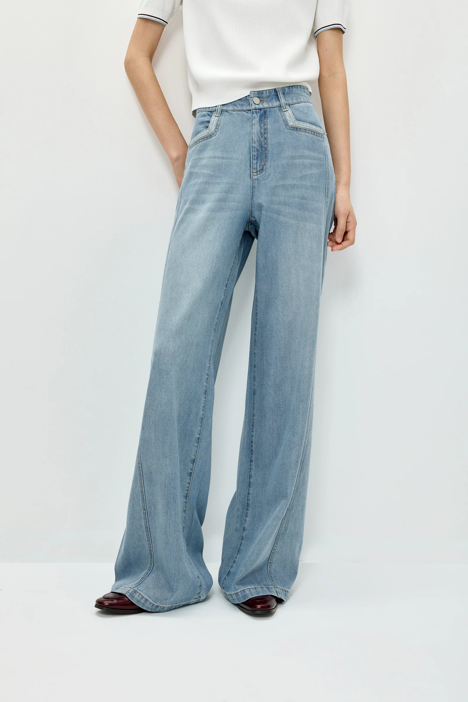 LILY Relaxed Wide-Leg Denim Pants