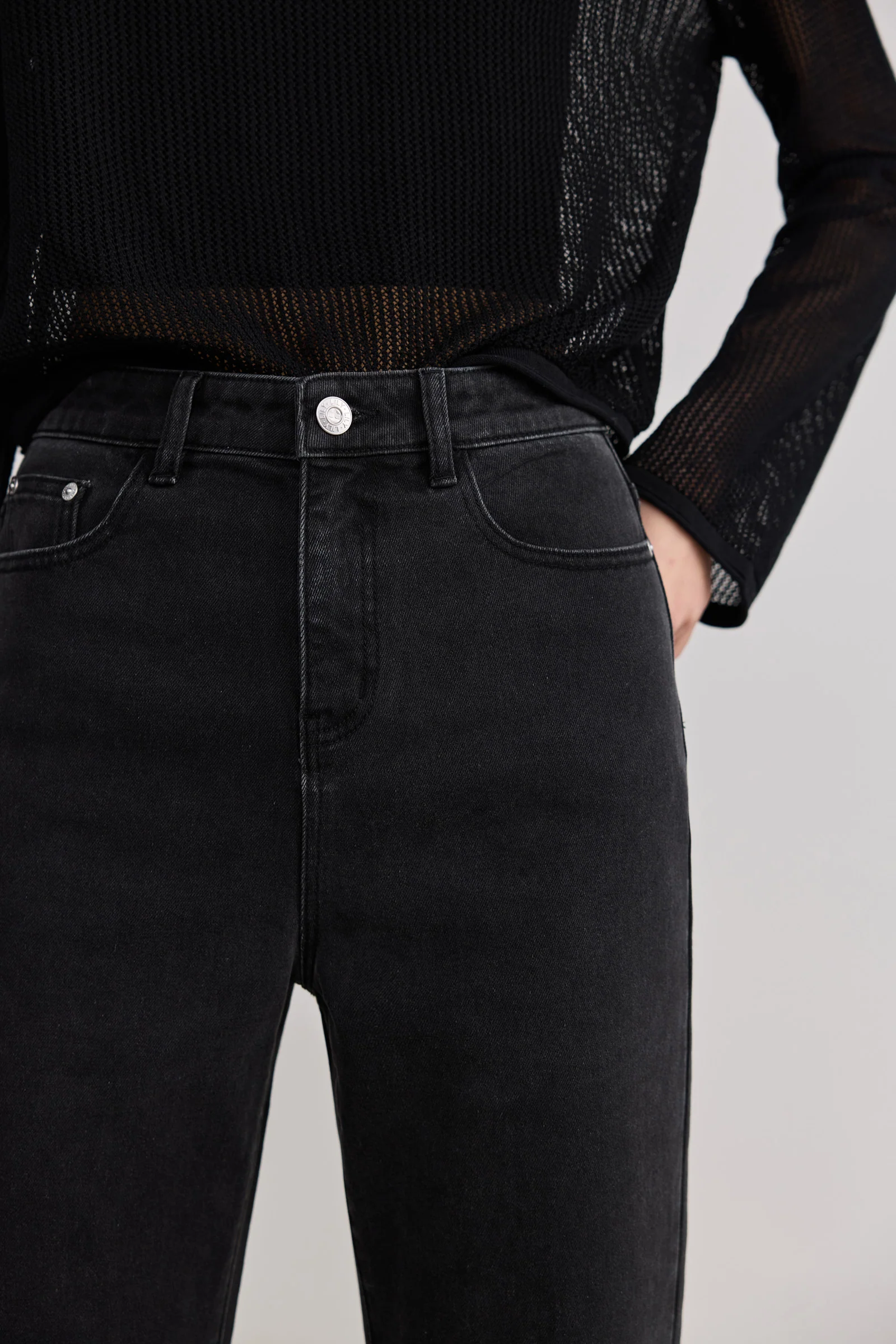 LILY Versatile Cropped Straight-Leg Jeans - Image 12