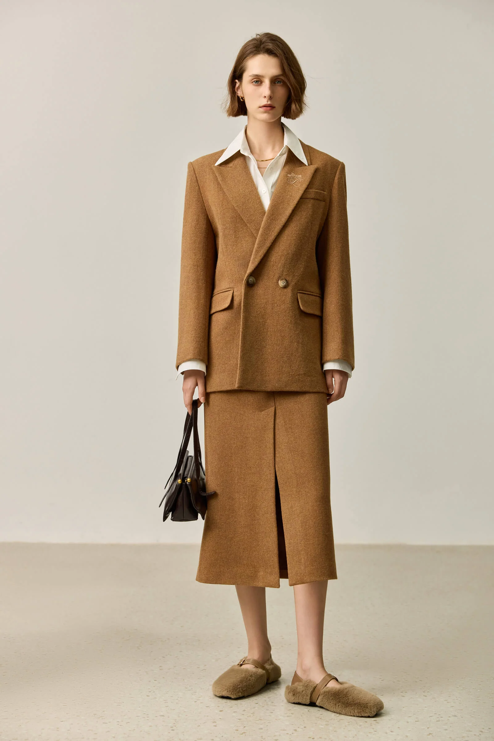LILY Wool Broad Shoulder Blazer - Image 4