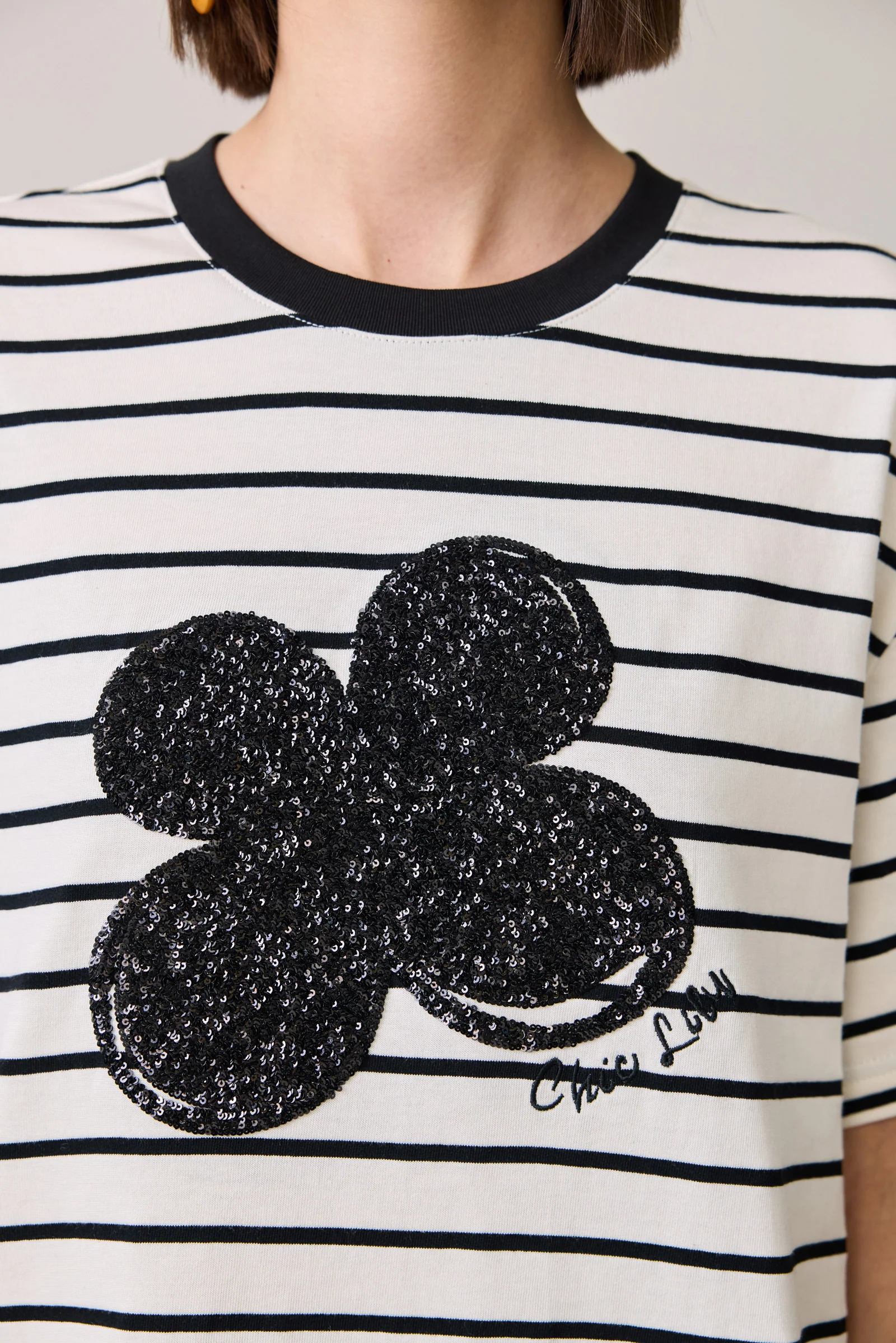 [Lucky Flowers] LILY Sequin Stripe T-Shirt - Image 12