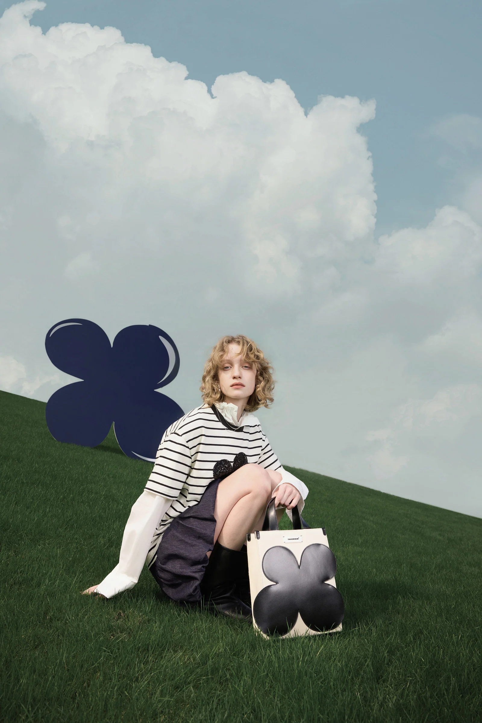 [Lucky Flowers] LILY Sequin Stripe T-Shirt - Image 3
