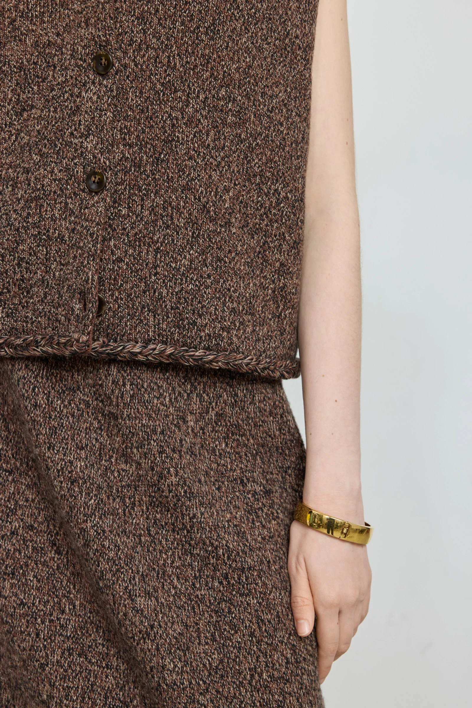 Wool-Blend Cable Knit Vest - Image 8