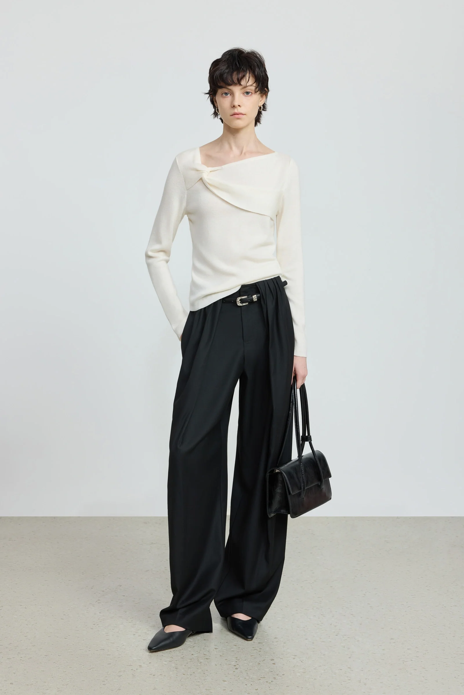Wool-Blend Pleated Wide-Leg Pants - Image 3