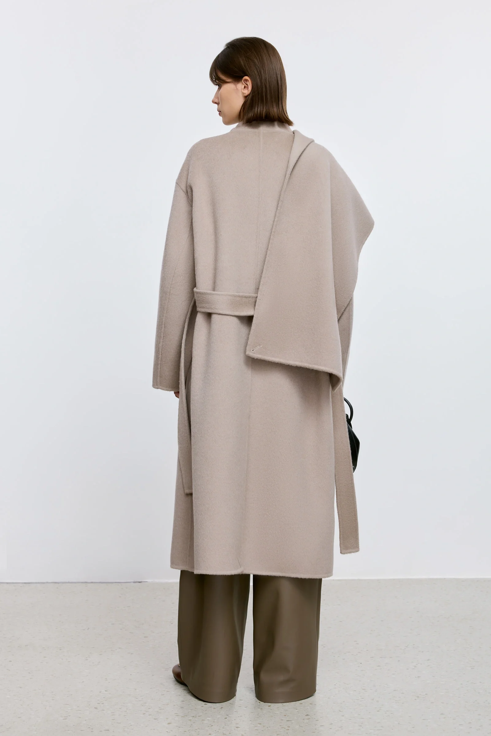 Wool-Silk Camel Hair Coat - Image 10